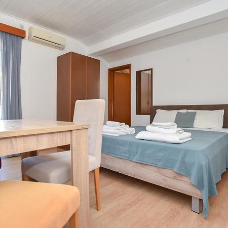 Apartments Milos Kaladjurdjevic Будва Екстер'єр фото