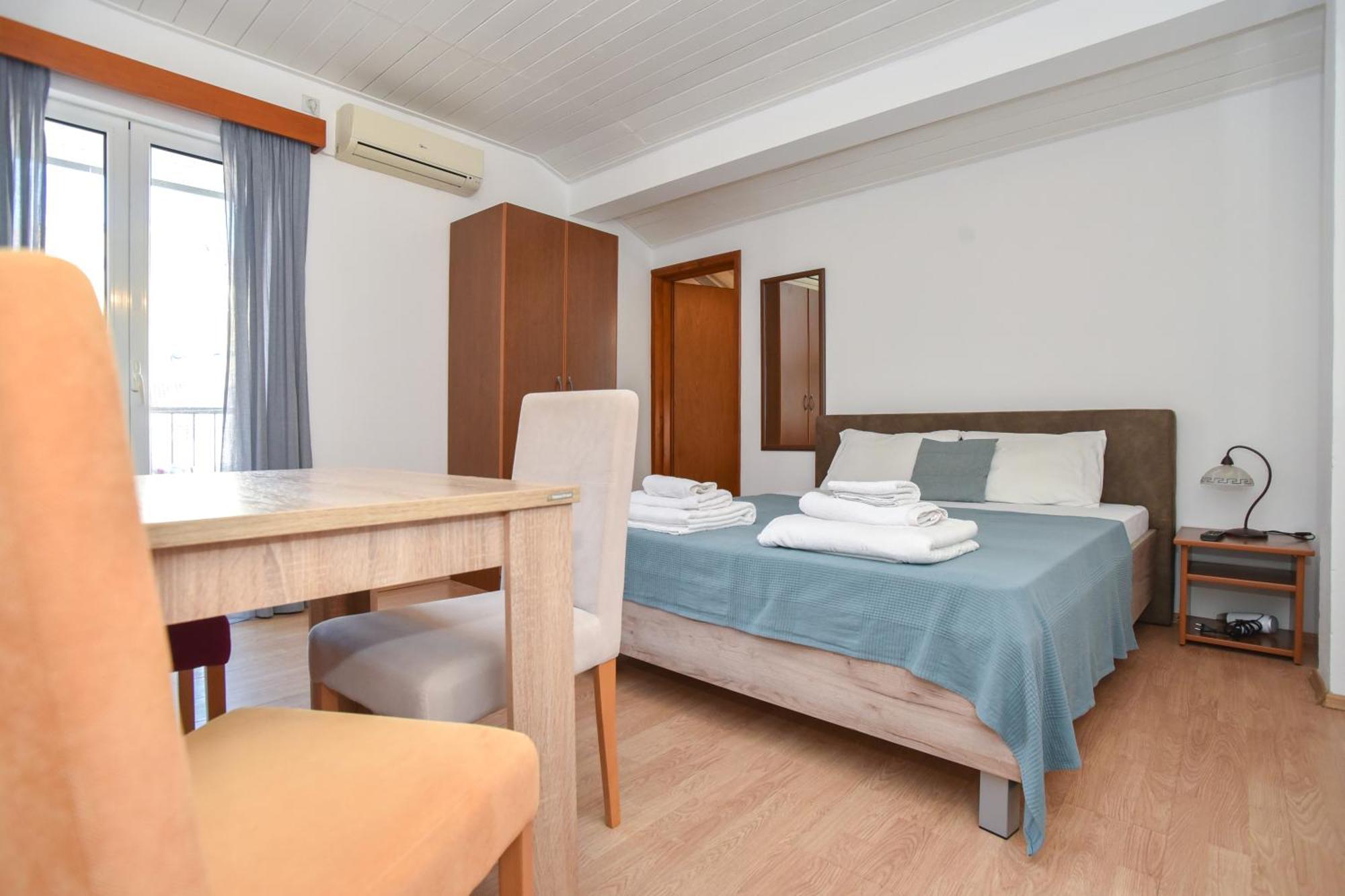 Apartments Milos Kaladjurdjevic Будва Екстер'єр фото