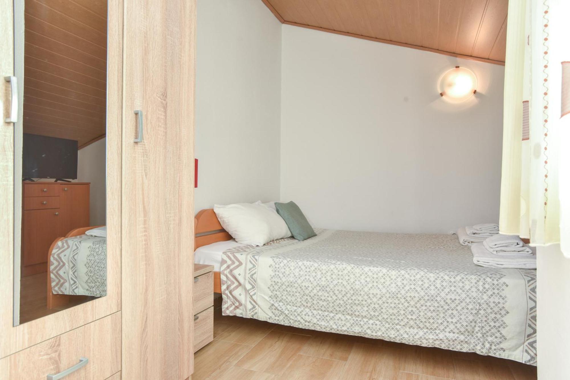 Apartments Milos Kaladjurdjevic Будва Екстер'єр фото