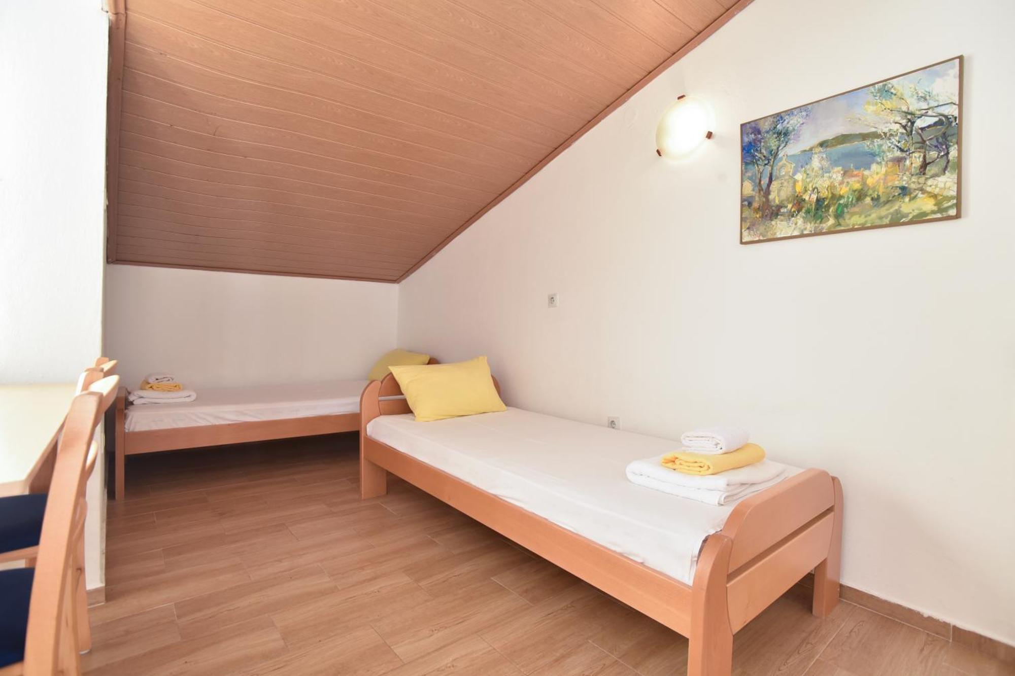 Apartments Milos Kaladjurdjevic Будва Екстер'єр фото