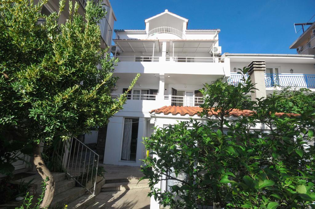 Apartments Milos Kaladjurdjevic Будва Екстер'єр фото
